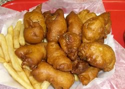 Photos of Harraseeket Lunch and Lobster Company | Lunch counter and lobster pound | South Freeport Maine Harbor